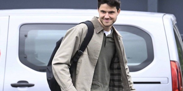 拉门斯将首发战利物浦，库尔图瓦帮助曼联新援！曼联试训免费门将