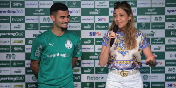 霍伊伦德转会那不勒斯后重焕生机：从曼联的边缘到意甲的闪耀