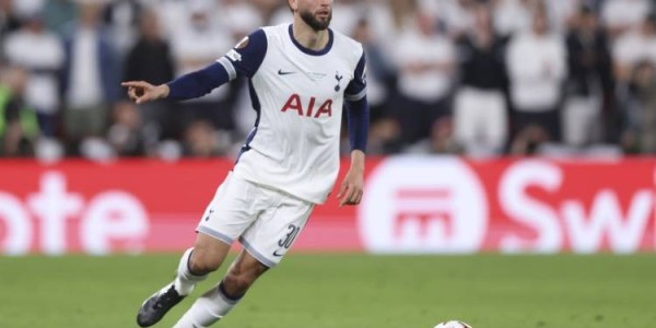 英媒：本坦库尔因为身体原因临时退出热刺的热身赛首发