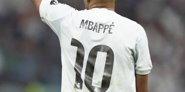 居勒尔被喷分不清大小王：皇马对马赛的失利背后