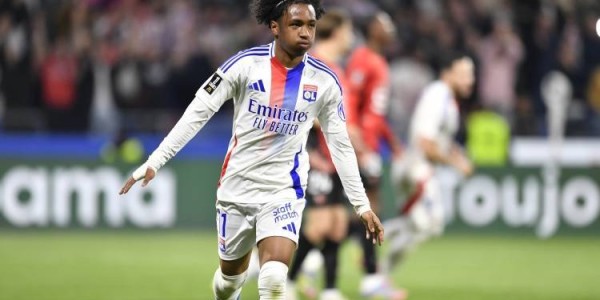 记者：埃弗顿为M-福法纳送出正式报价，拜仁曾有意但专注于迪亚斯