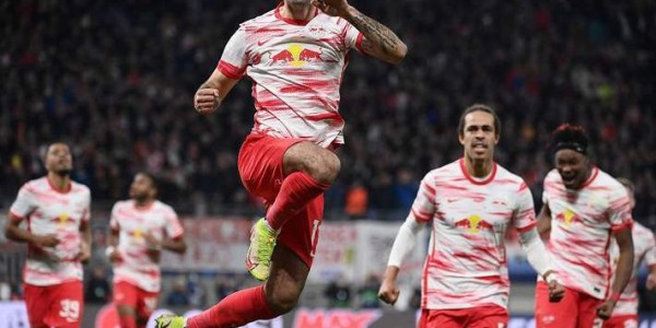 德甲对决：莱比锡红牛主场争冠，斯图加特客场冲欧战