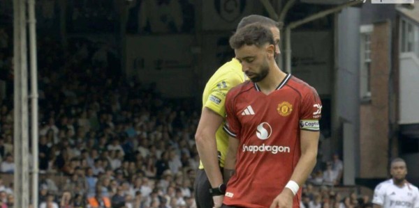 B费亲自回应离开曼联传闻！会继续踢点球，将努力改进避免再罚丢